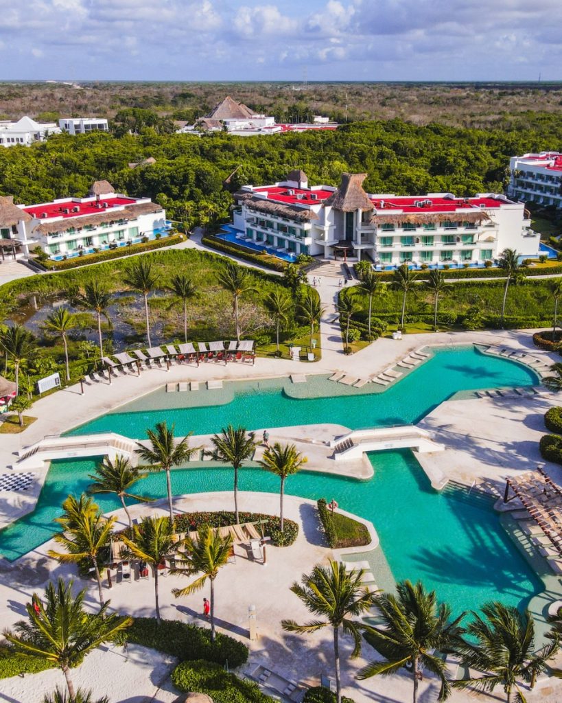 HOTEL BLUE BAY GRAND ESMERALDA